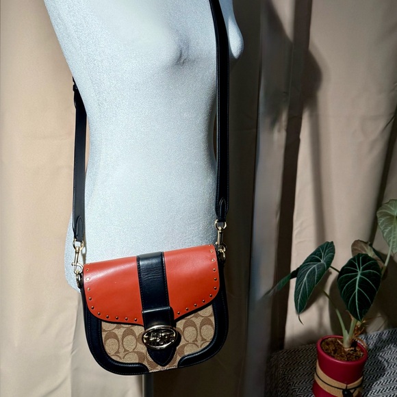 Coach Georgie Saddle Bag in Colorblock Signature Canvas & Rivets - 2021 - EUC - Picture 14 of 16